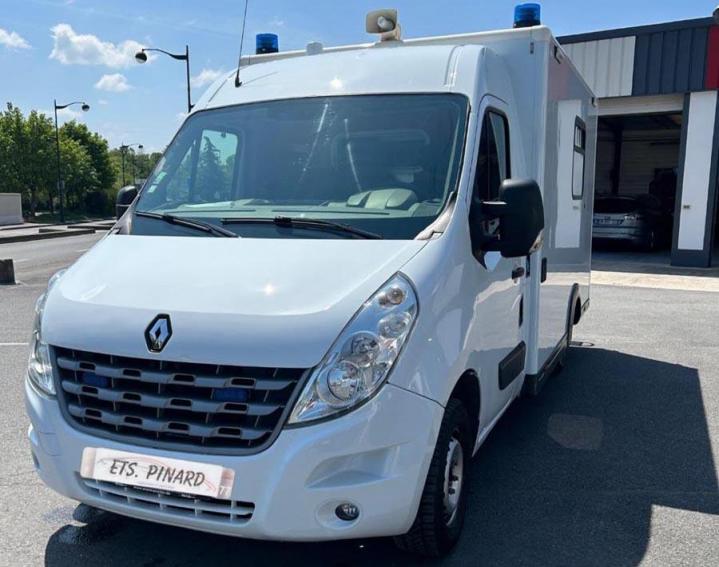 Lustrage de phares Provins
