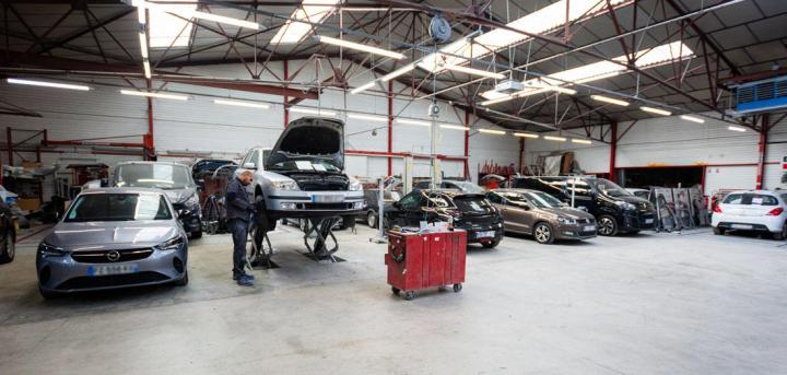 Lustrage de phares Provins